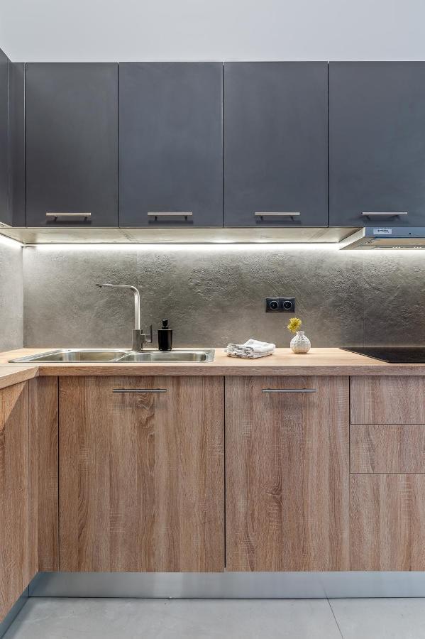 Athena Studio In Gazi Bagian luar foto